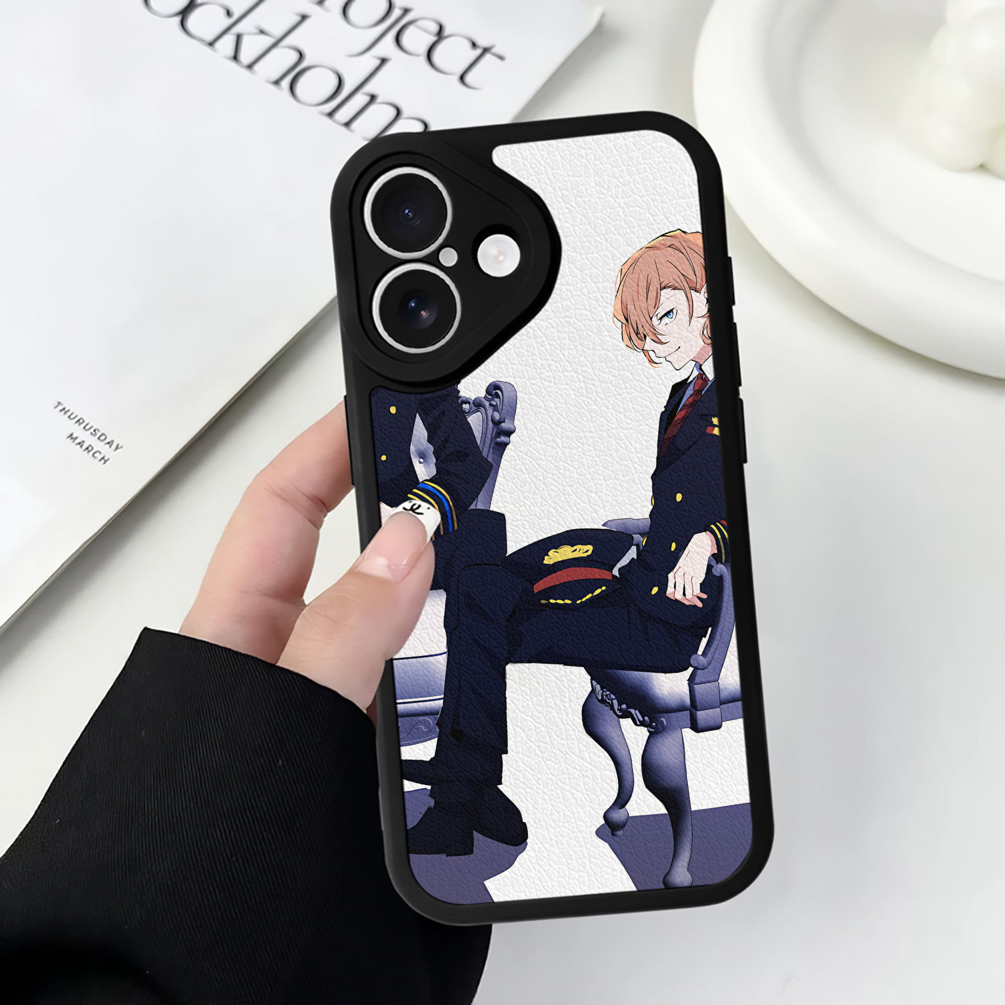 （画像用） 文豪ストレイドッグス Bungo Stray Dogs 【iPhone 16シリーズ対応】シリコンスマホケース（レザー調） 材質：シリコン